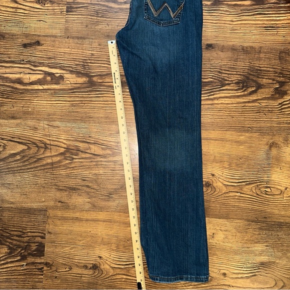 Wrangler Q-Baby Jeans Women's 7/8 X32 Dark Blue Bootcut Size 7 - Picture 5 of 6